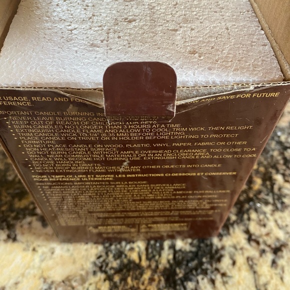 Gel Candle - smells amazing - Picture 7 of 7